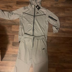 Nike sweatsuit